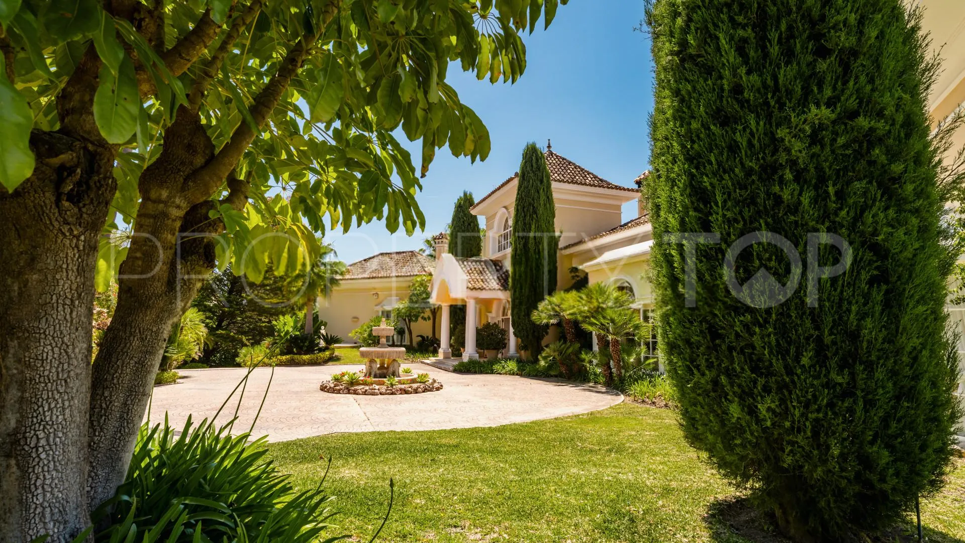 For sale La Zagaleta villa with 4 bedrooms