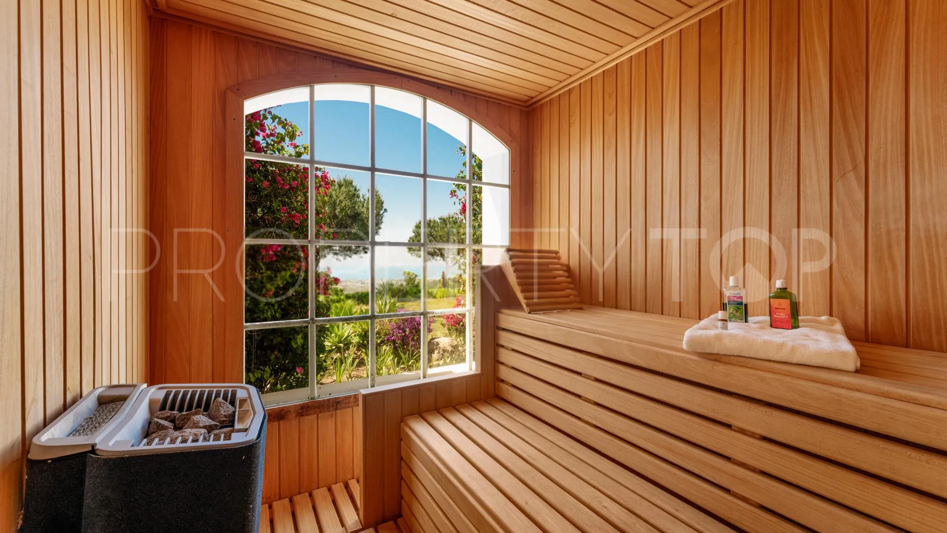 For sale La Zagaleta villa with 4 bedrooms