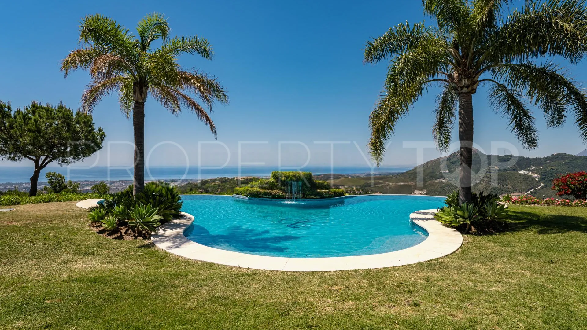 For sale La Zagaleta villa with 4 bedrooms
