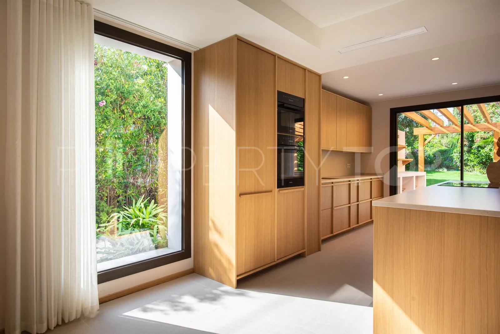 For sale villa in Guadalmina Alta