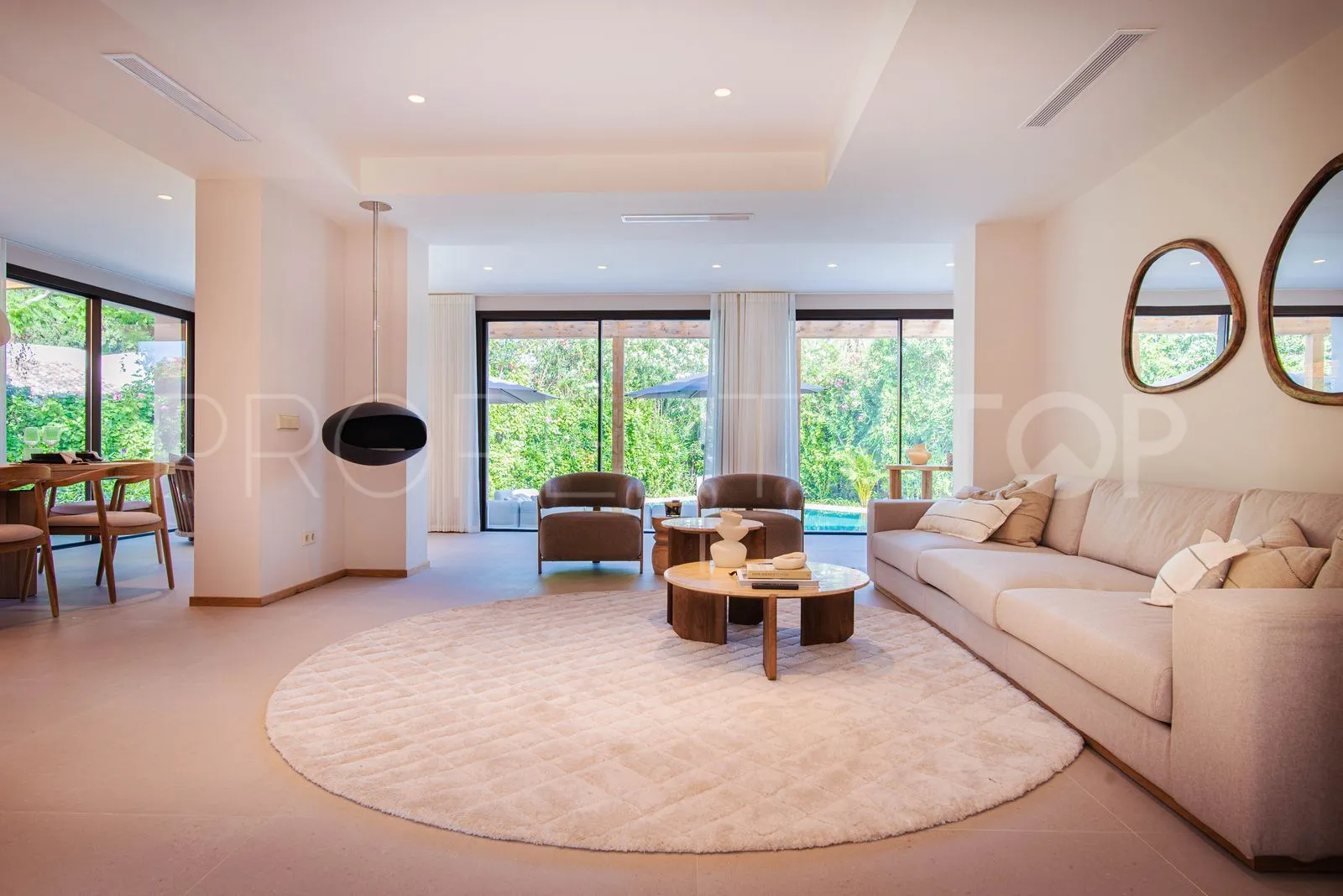 For sale villa in Guadalmina Alta