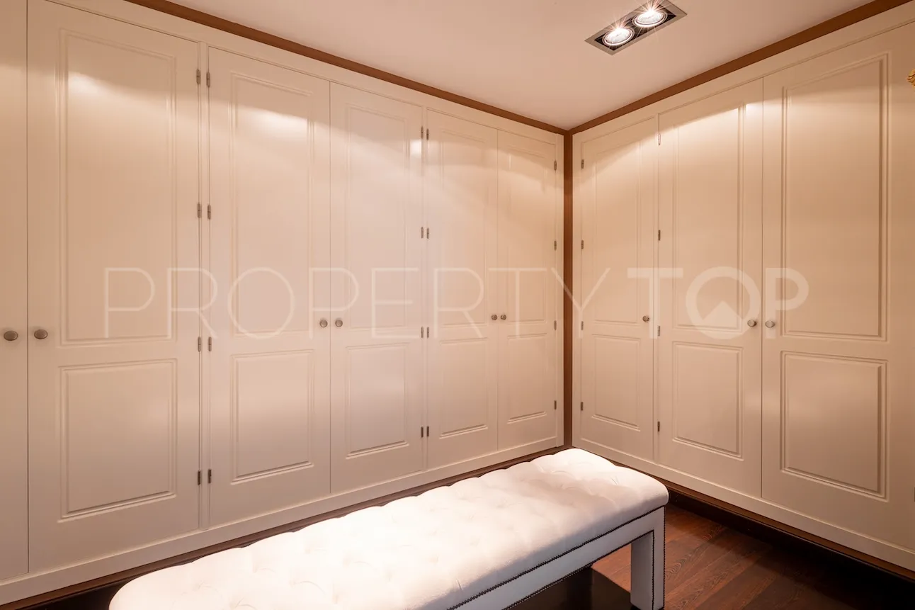 For sale villa in Los Monteros