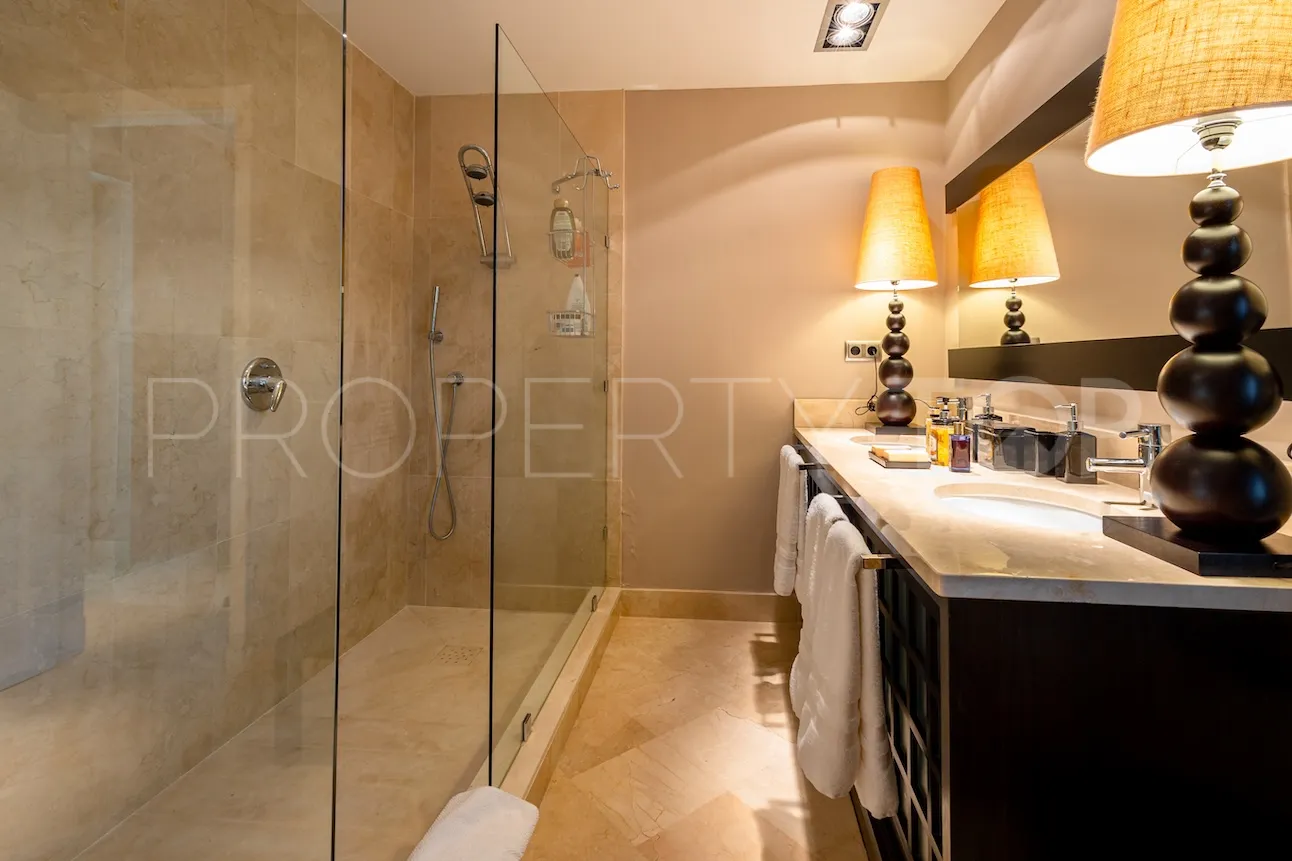 For sale villa in Los Monteros