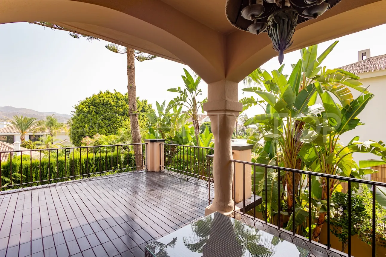 For sale villa in Los Monteros