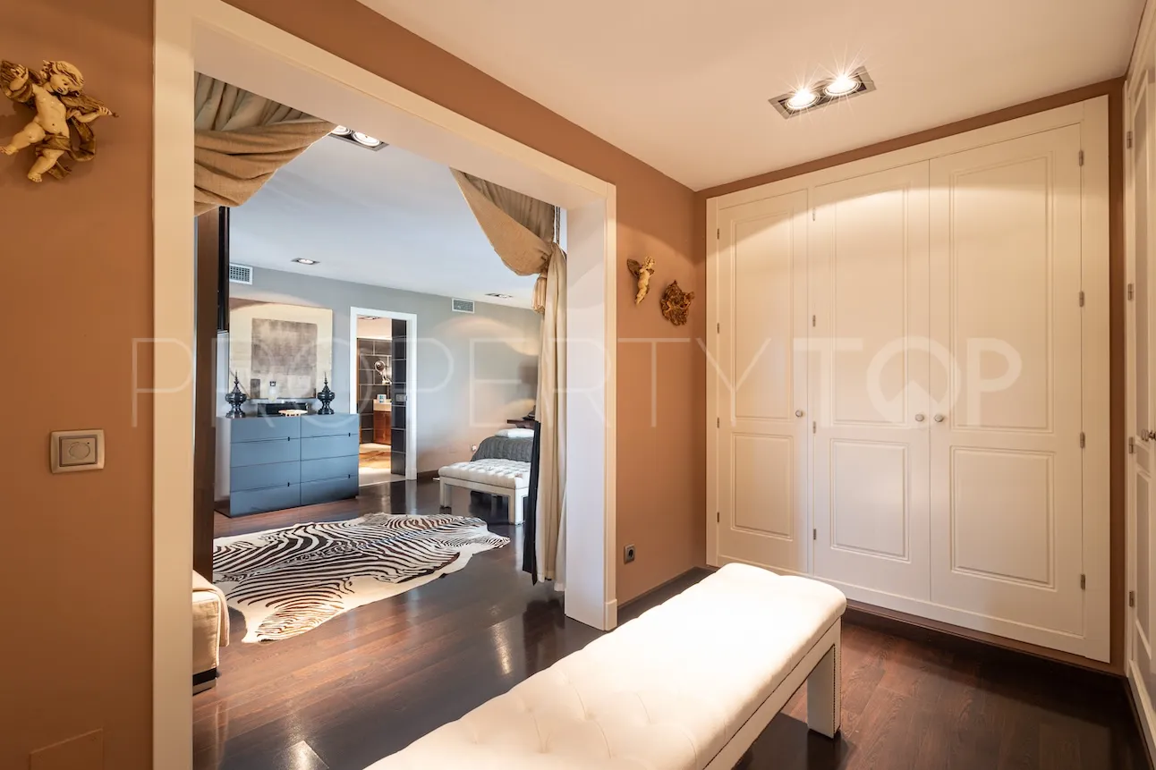 For sale villa in Los Monteros