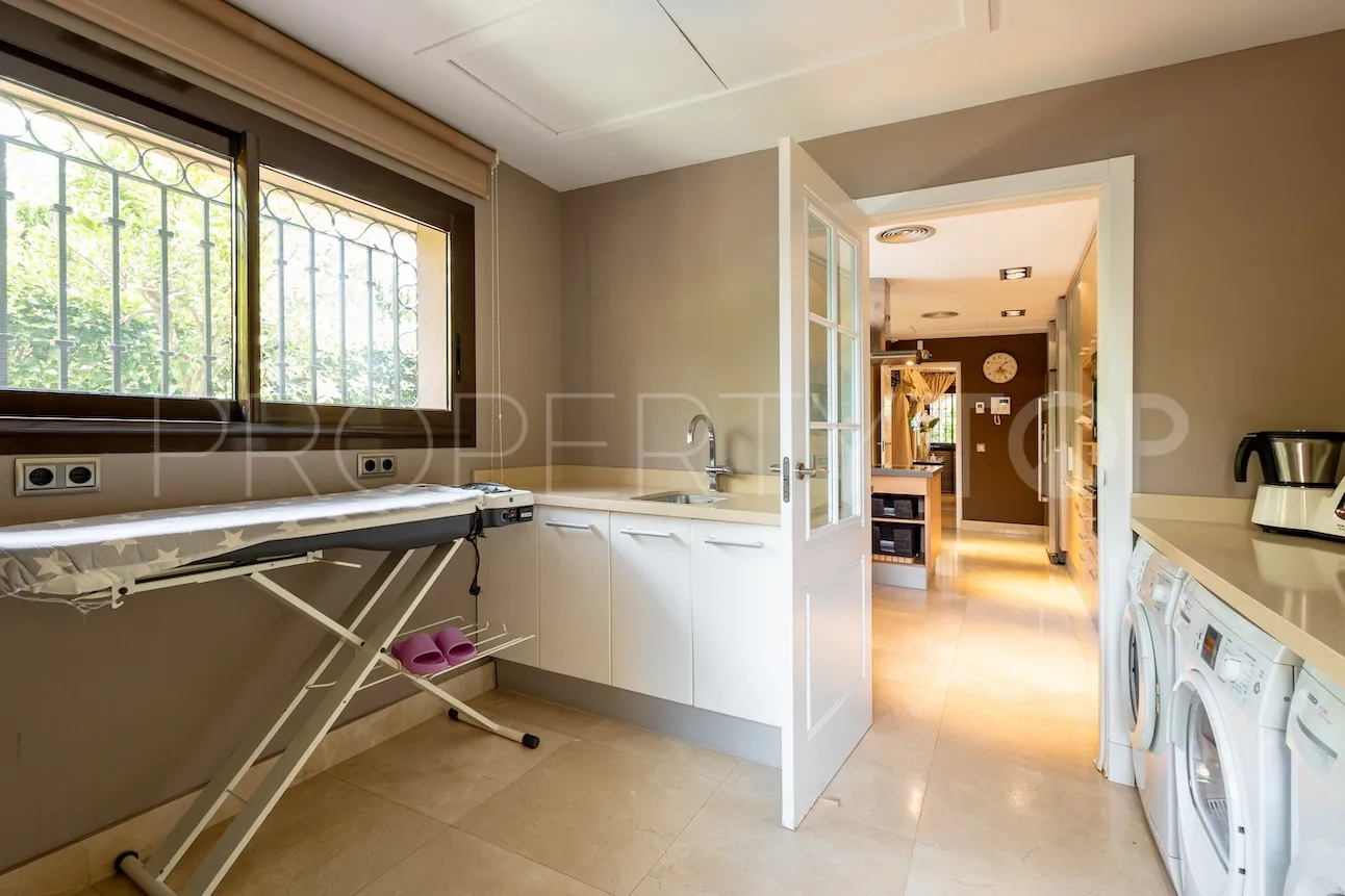 For sale villa in Los Monteros