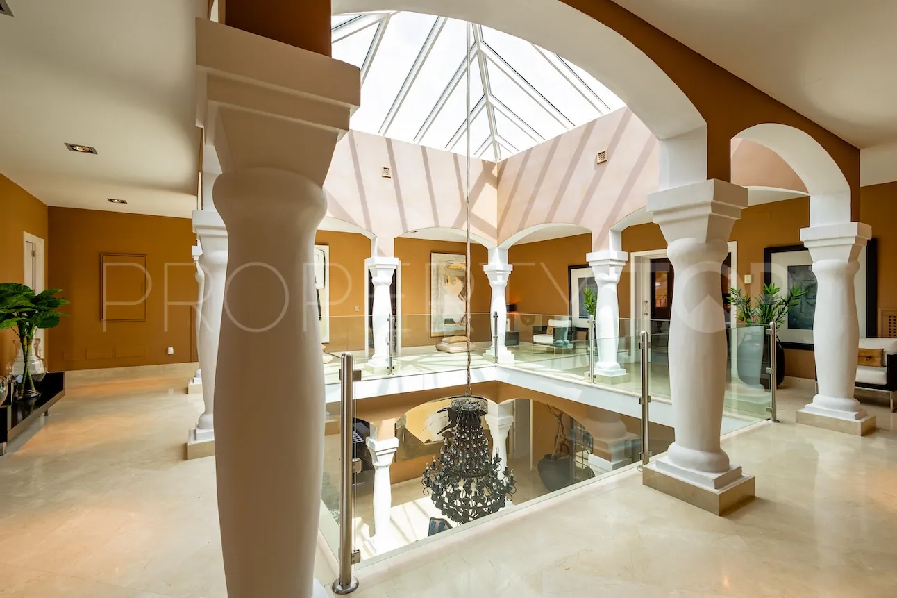For sale villa in Los Monteros