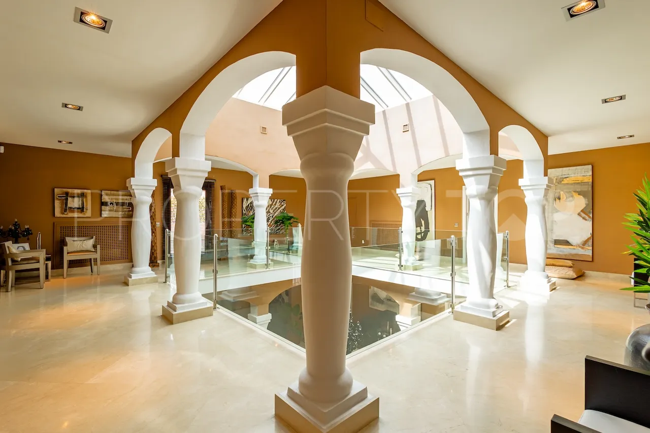 For sale villa in Los Monteros