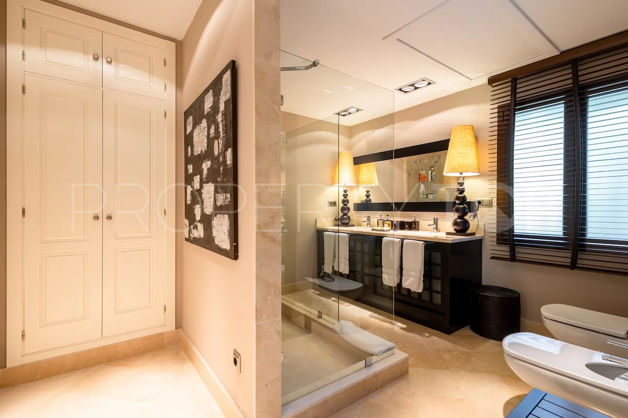 For sale villa in Los Monteros