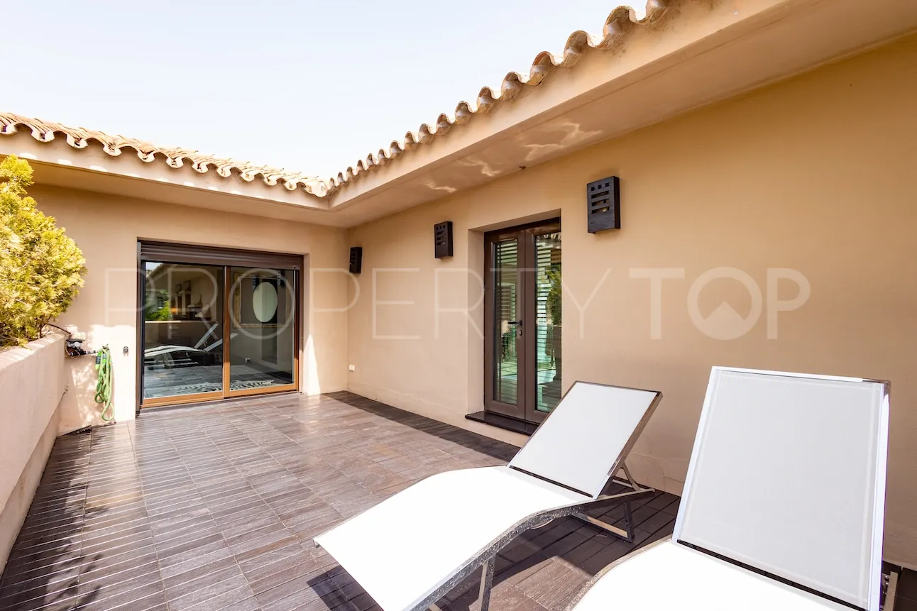 For sale villa in Los Monteros