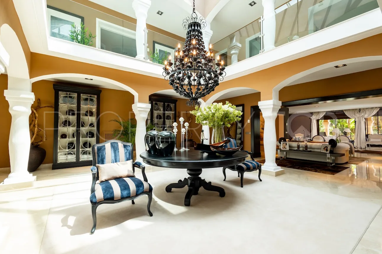For sale villa in Los Monteros
