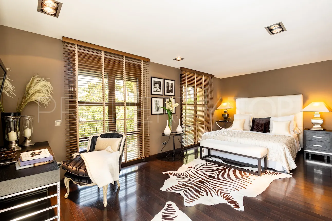 For sale villa in Los Monteros
