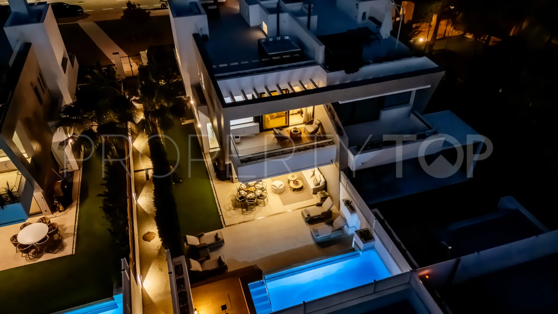 For sale semi detached house in Marbella - Puerto Banus with 5 bedrooms