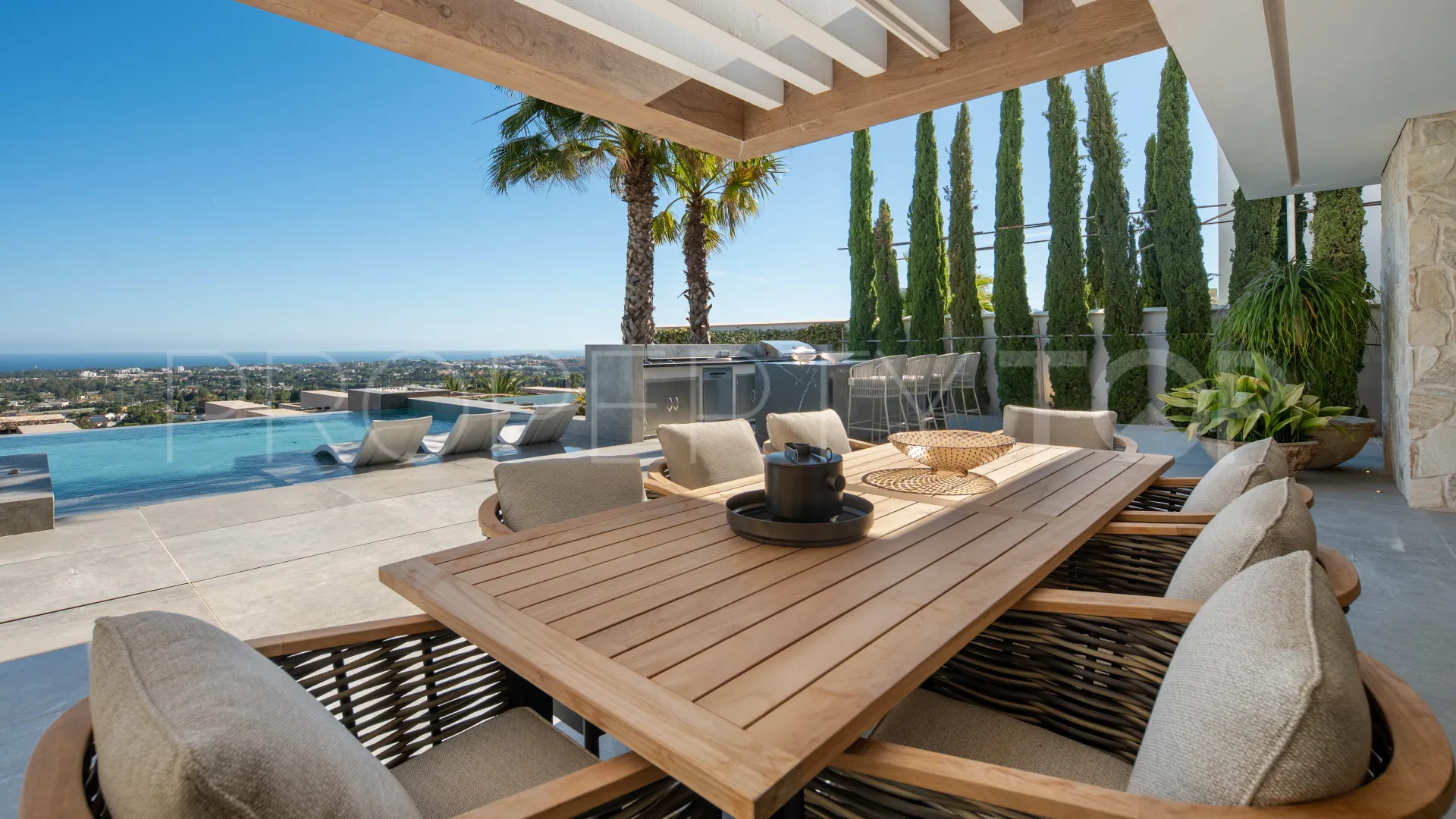 Buy El Herrojo 5 bedrooms villa