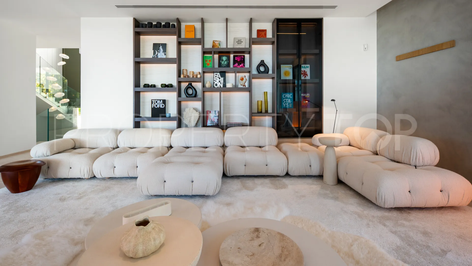 Buy El Herrojo 5 bedrooms villa