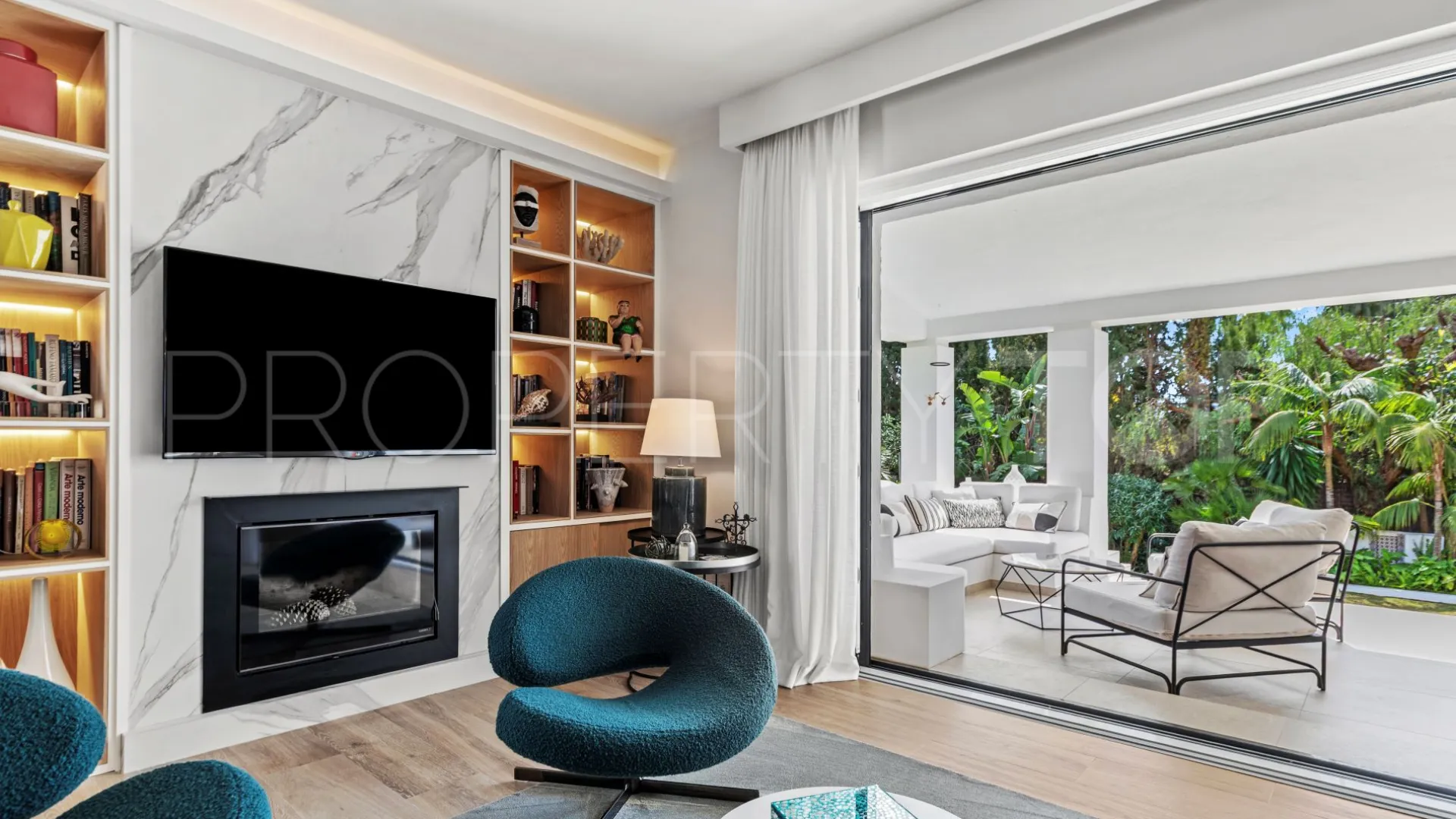 Buy Marbella Golden Mile villa with 5 bedrooms