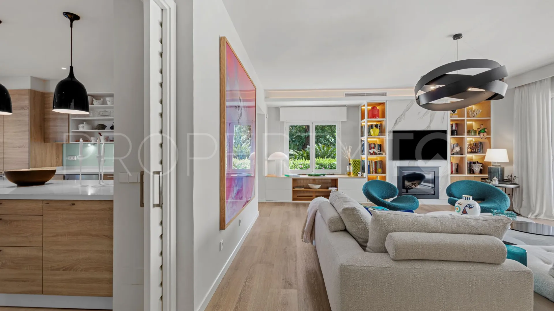Buy Marbella Golden Mile villa with 5 bedrooms