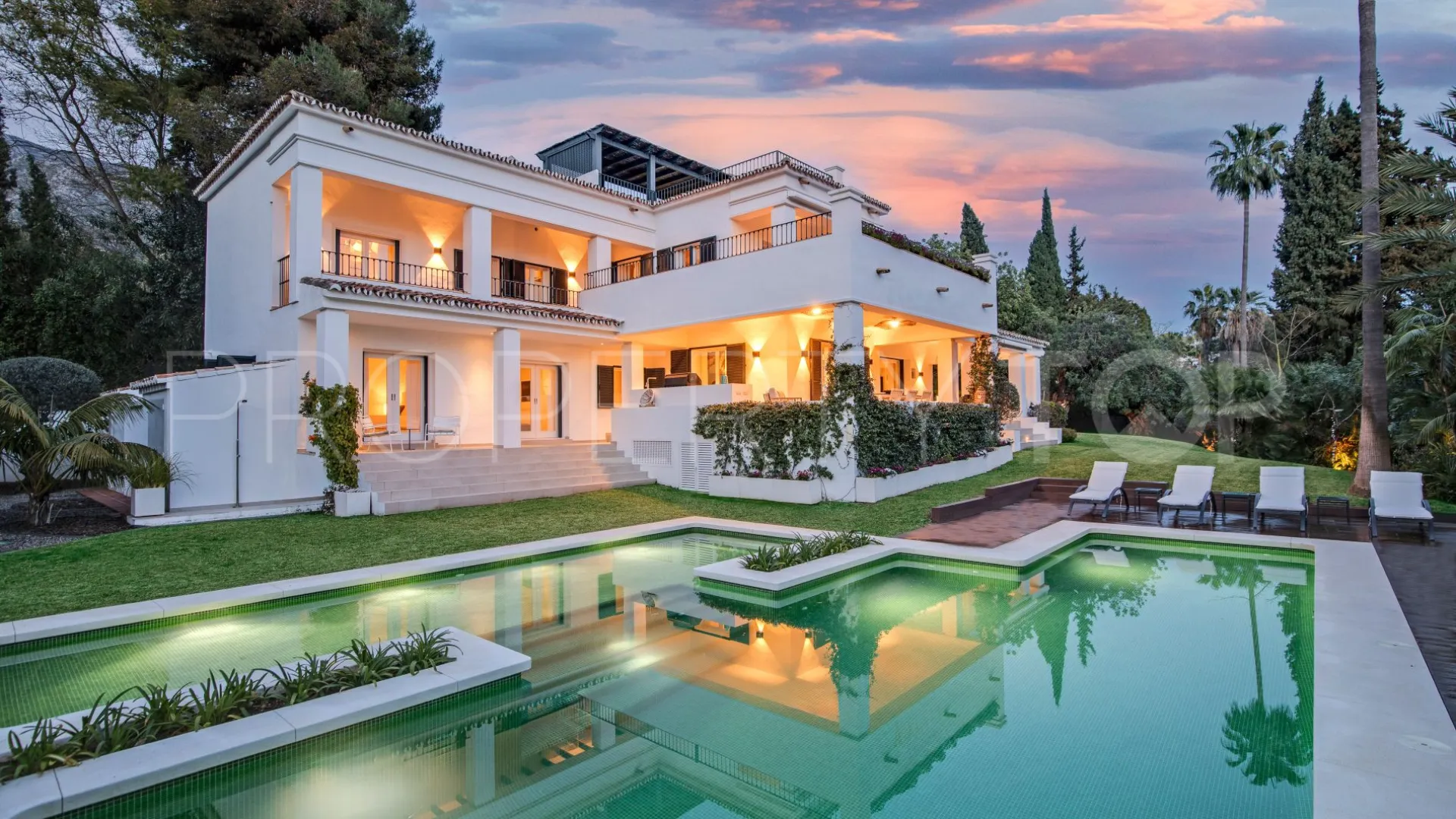 Buy Marbella Golden Mile villa with 5 bedrooms