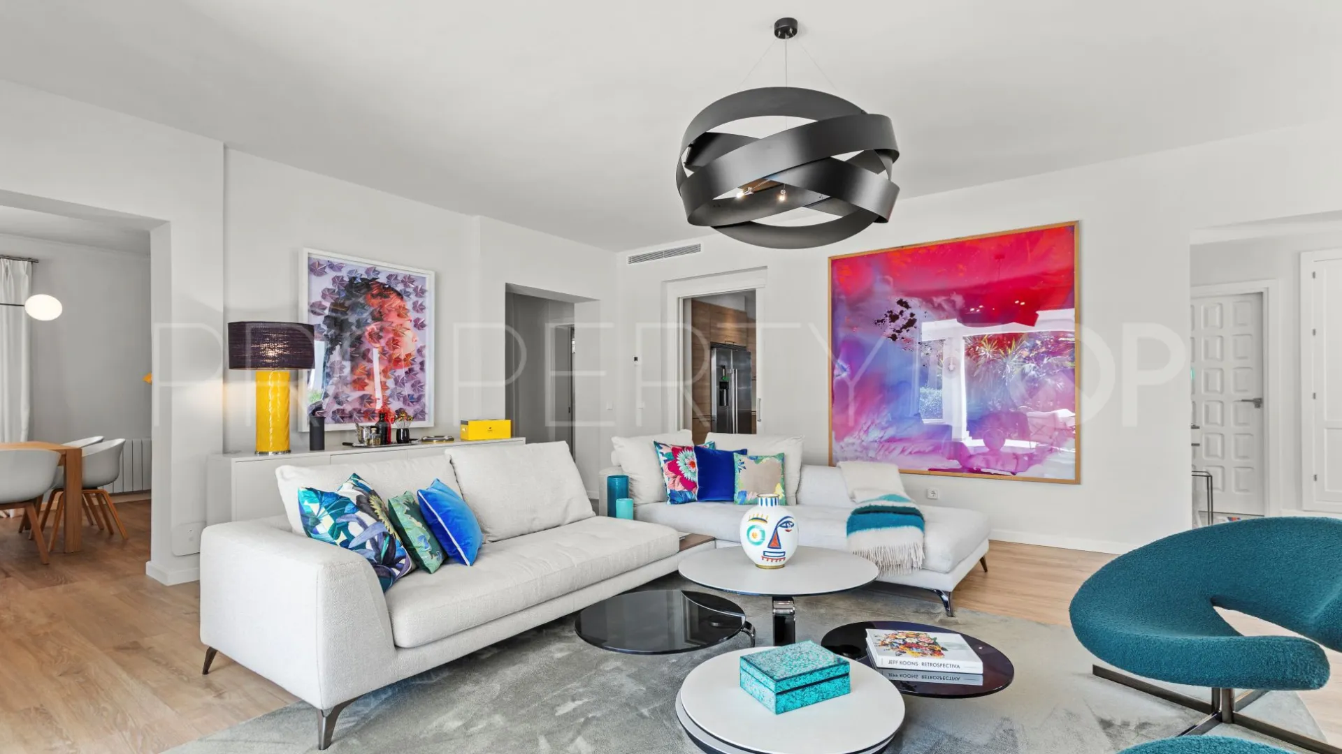 Buy Marbella Golden Mile villa with 5 bedrooms