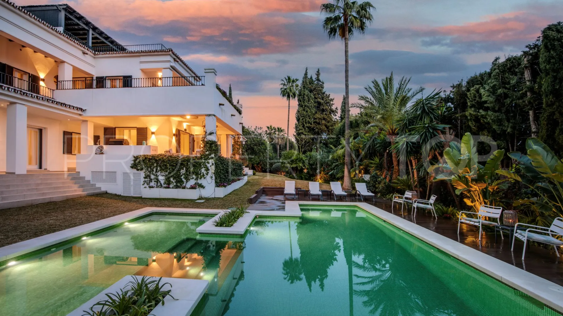 Buy Marbella Golden Mile villa with 5 bedrooms