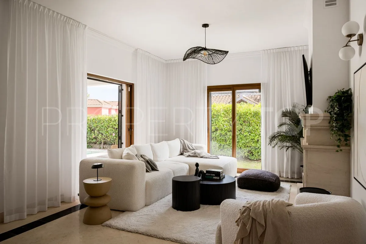 Villa en venta en Rocio de Nagüeles