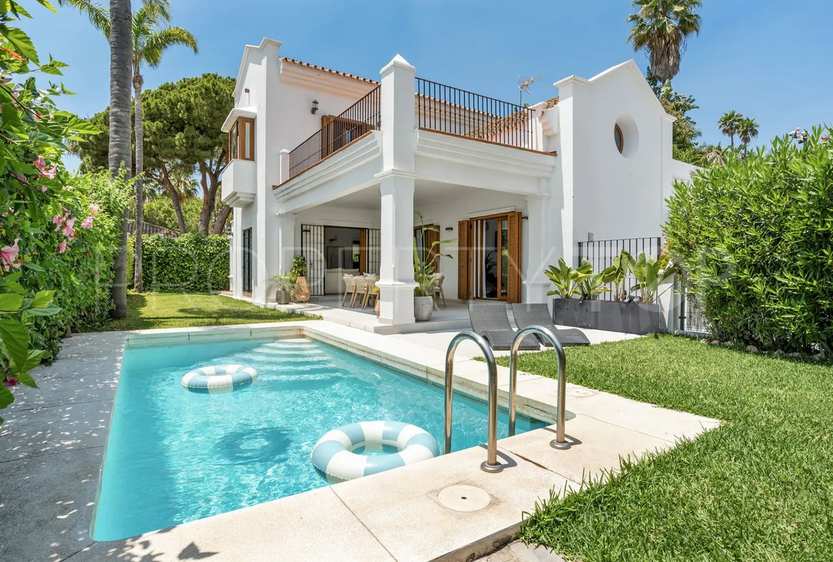 Villa en venta en Rocio de Nagüeles