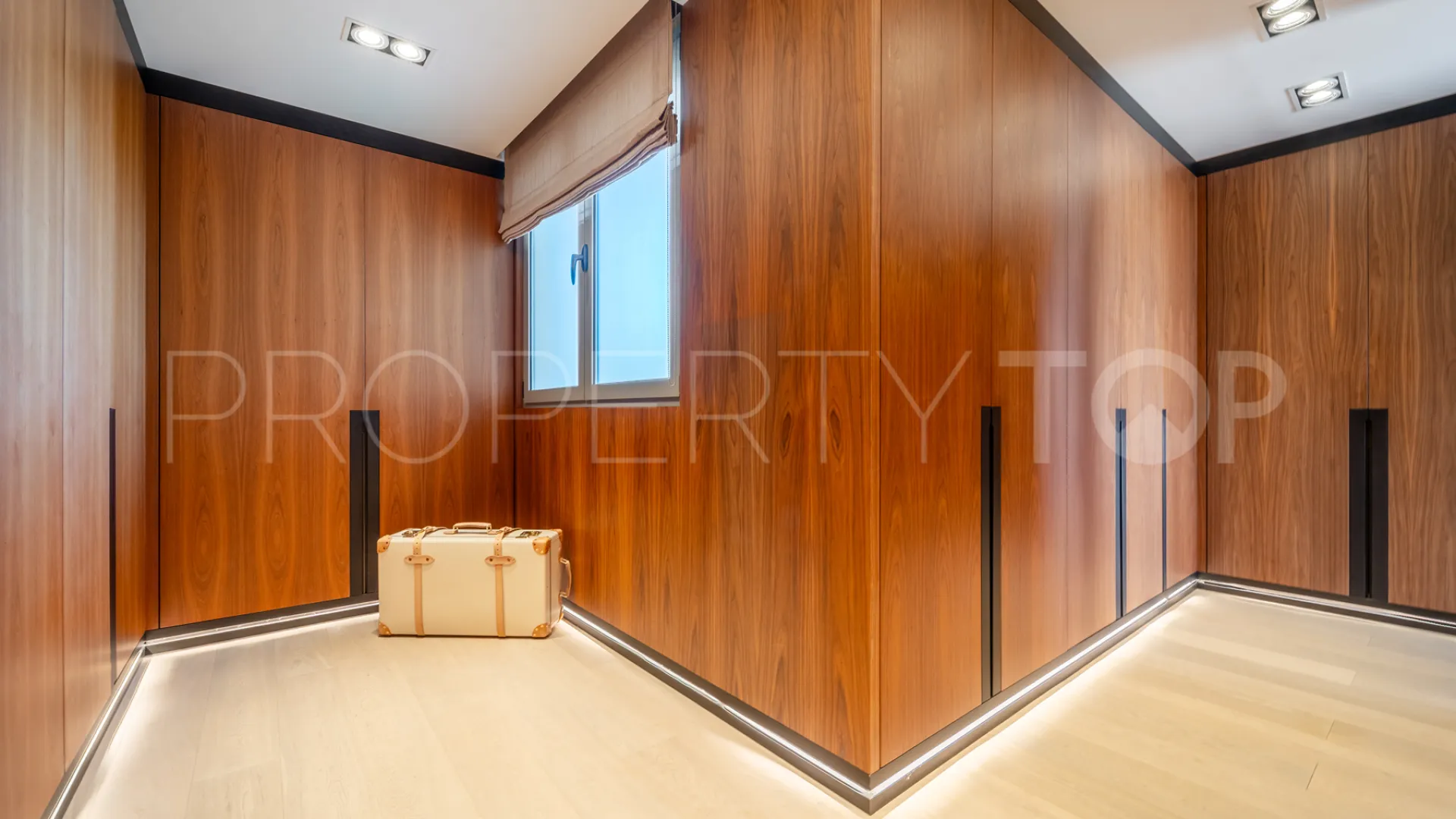 For sale villa in Sotogrande