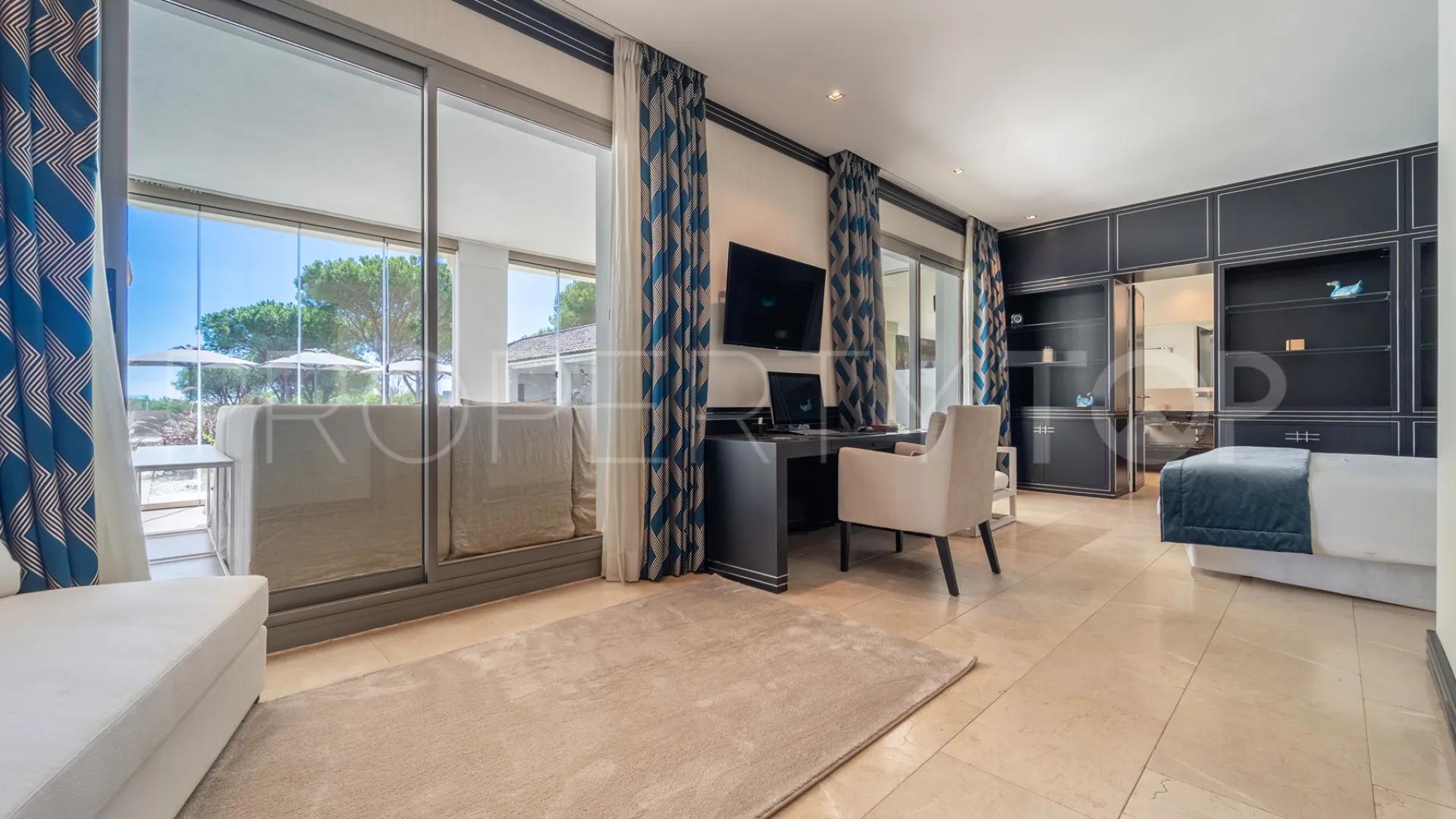 For sale villa in Sotogrande