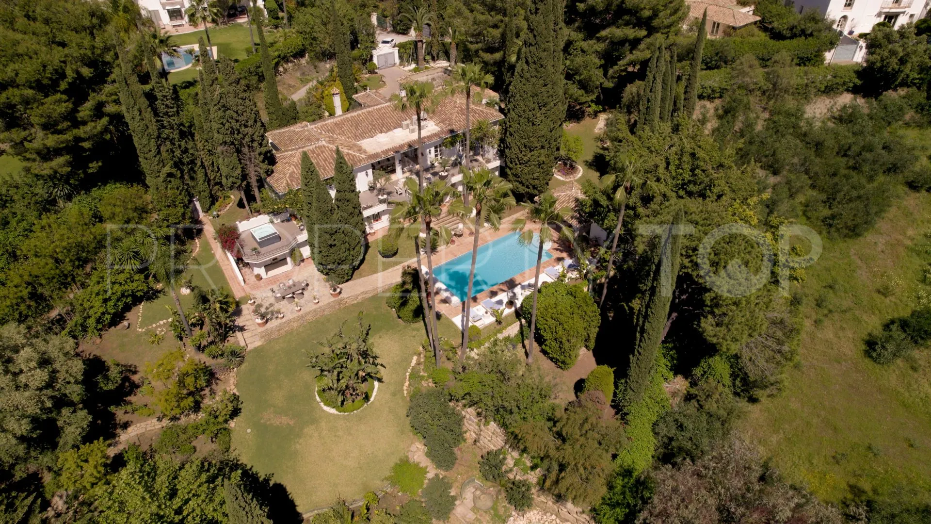 For sale 5 bedrooms villa in Benahavis