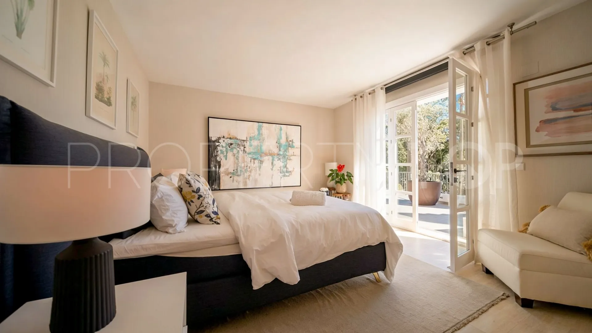 For sale 5 bedrooms villa in Benahavis