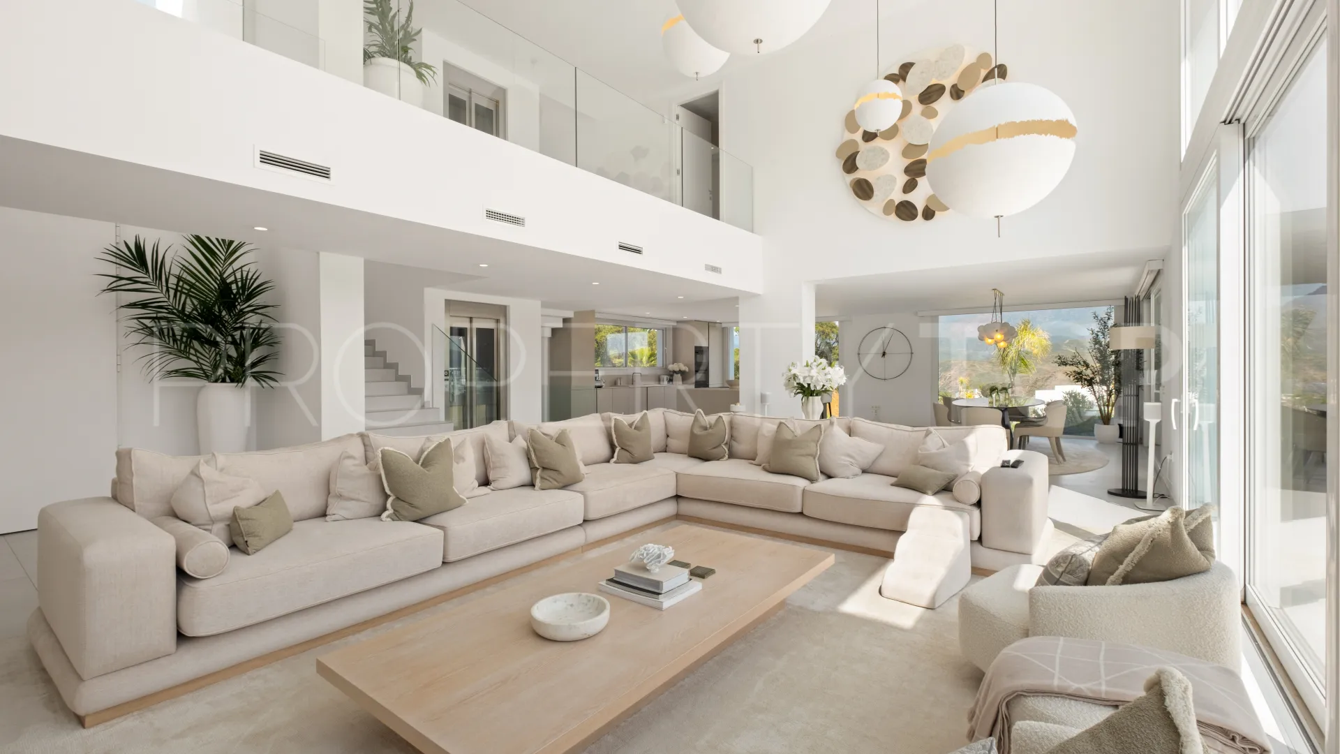 Villa for sale in La Mairena