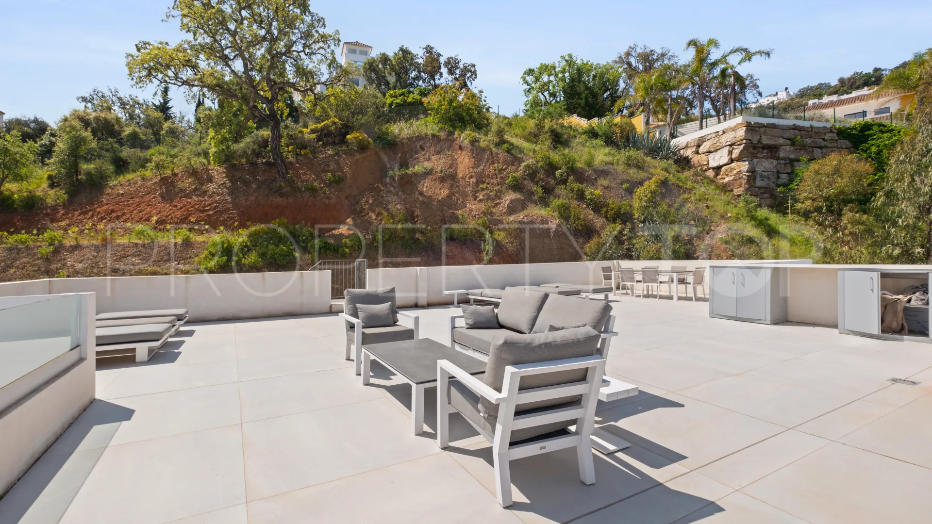 Villa for sale in La Mairena