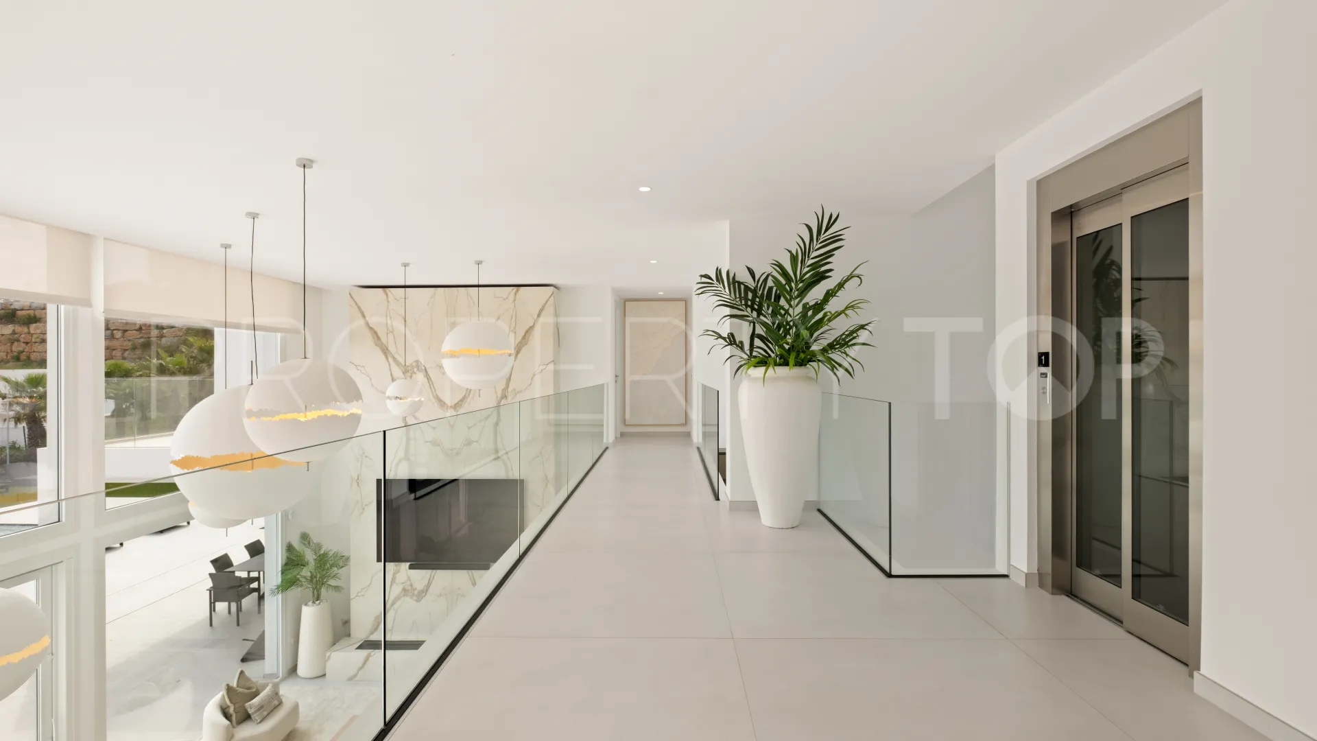 Villa for sale in La Mairena