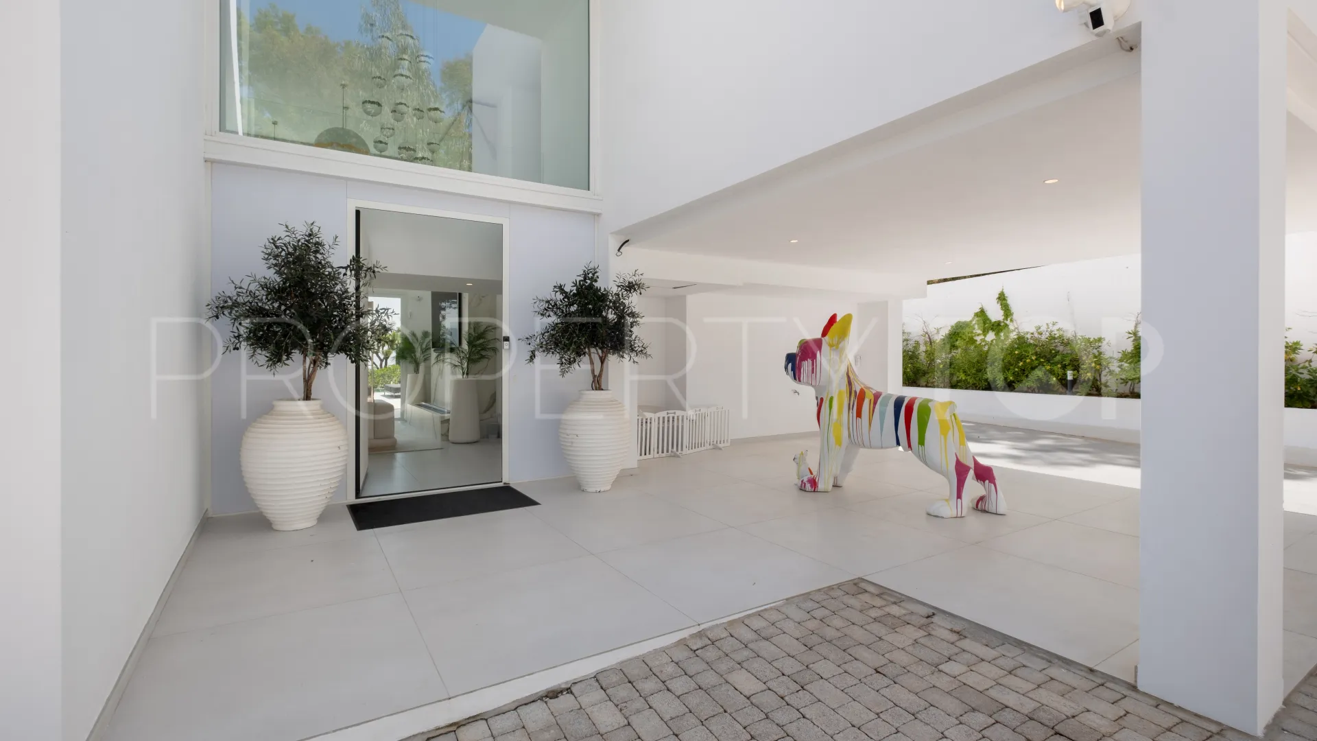 Villa for sale in La Mairena