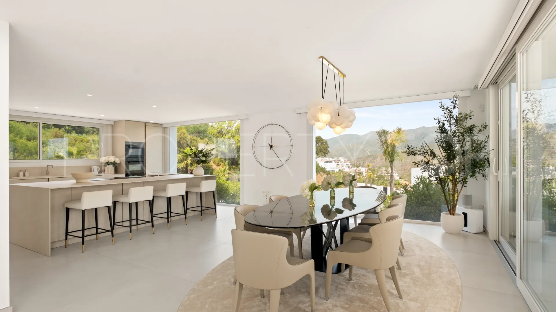 Villa for sale in La Mairena
