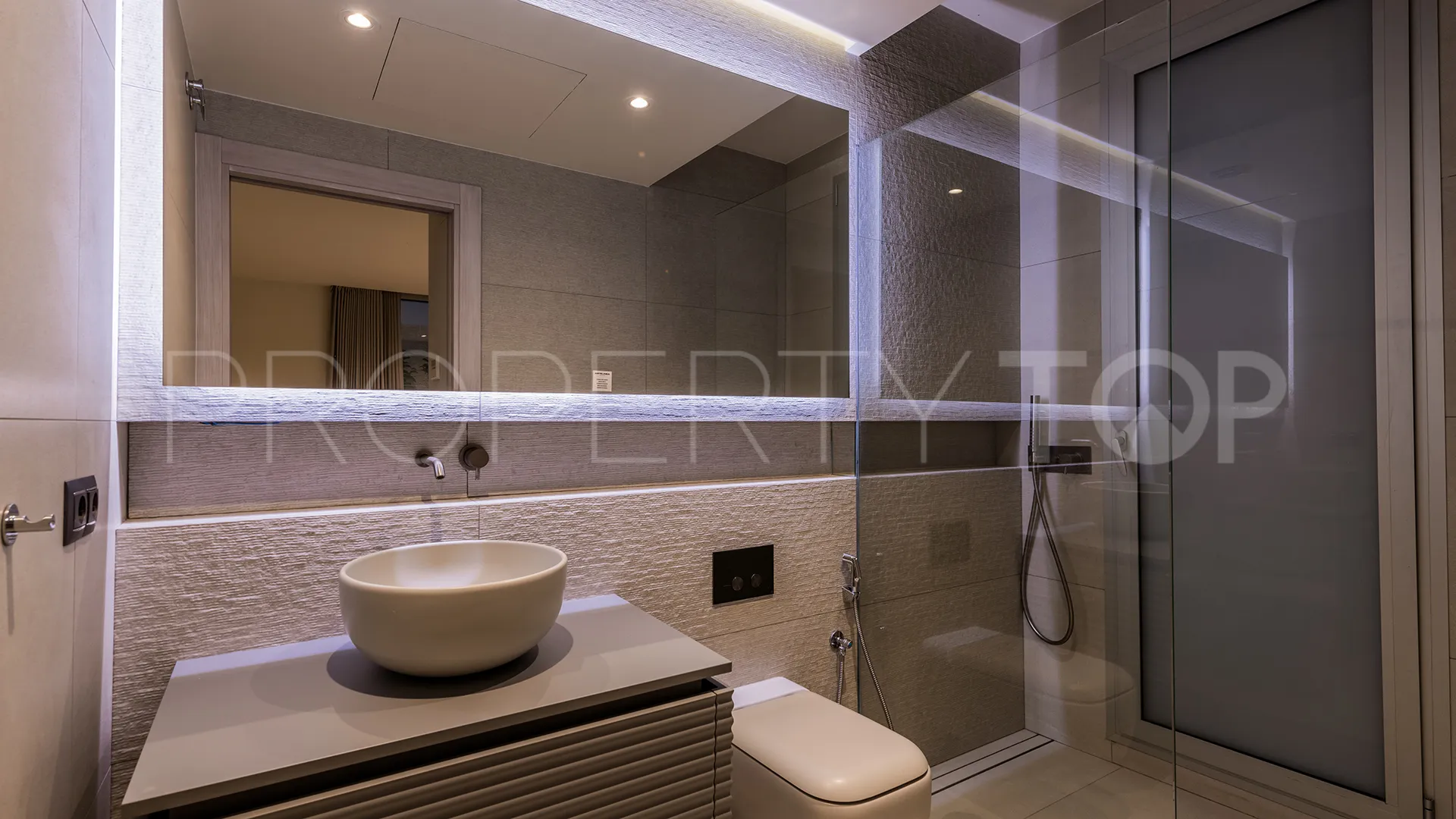 Comprar villa en Mijas Costa de 5 dormitorios