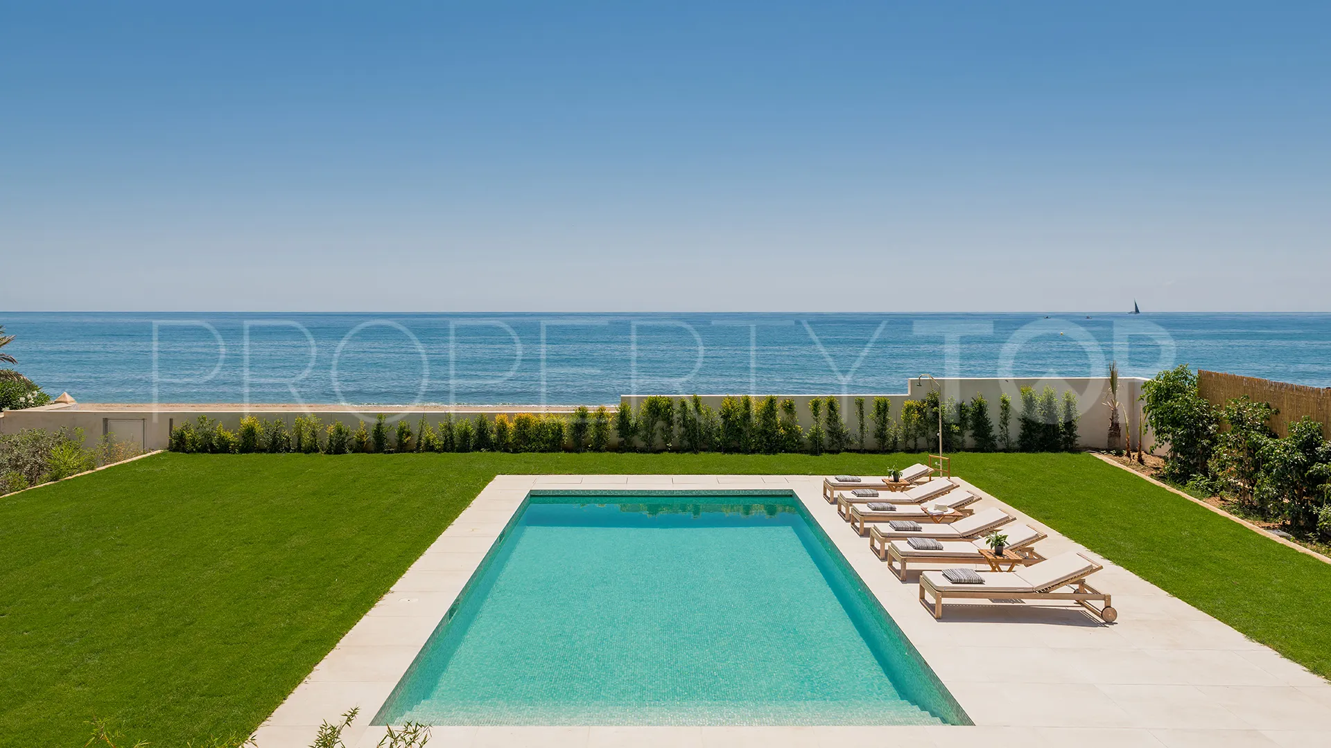 Comprar villa en Mijas Costa de 5 dormitorios