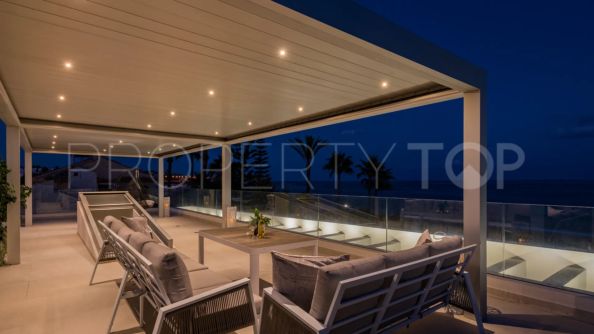 Comprar villa en Mijas Costa de 5 dormitorios