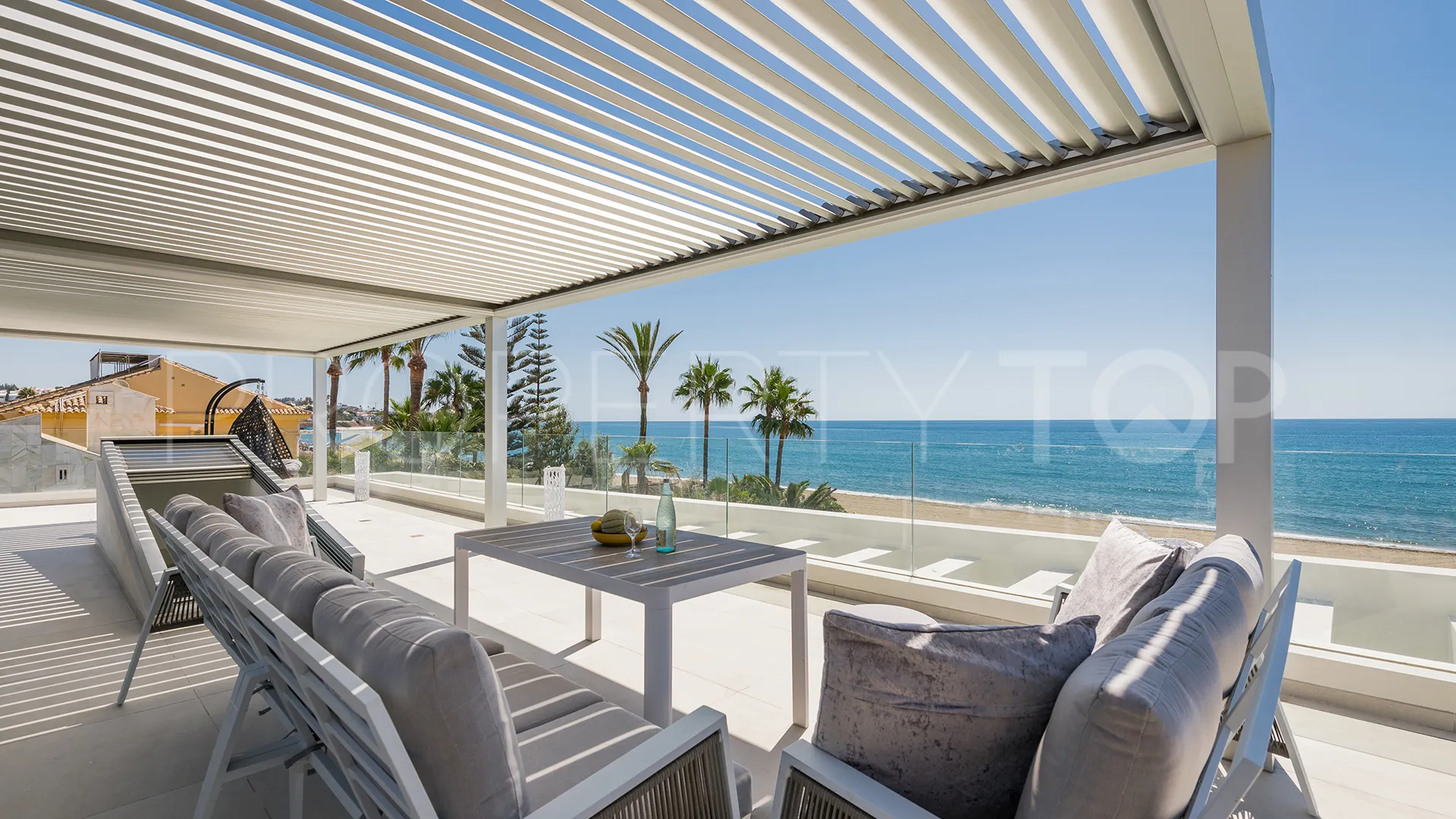 Comprar villa en Mijas Costa de 5 dormitorios