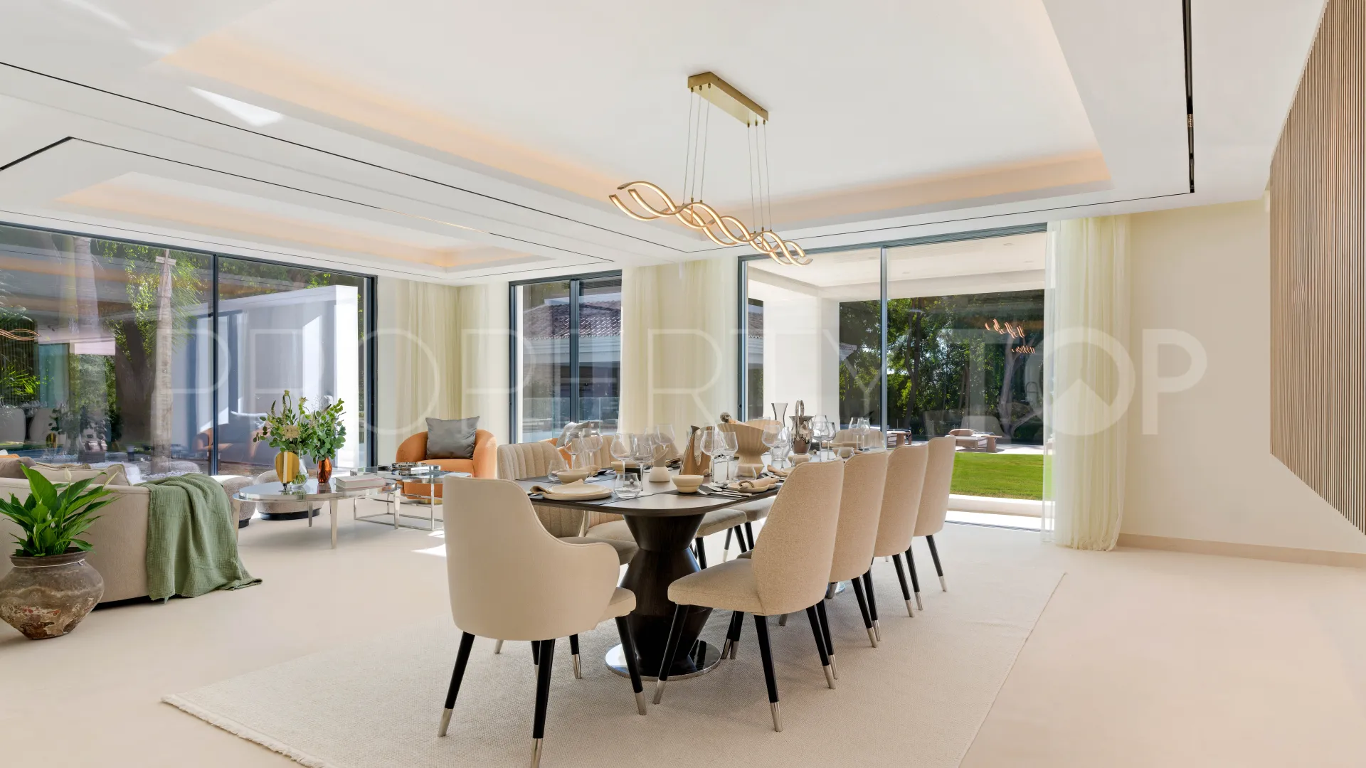 Comprar villa en La Quinta
