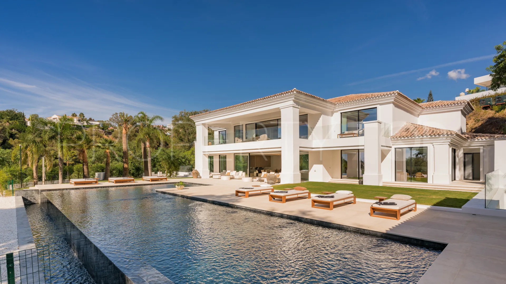 Comprar villa en La Quinta
