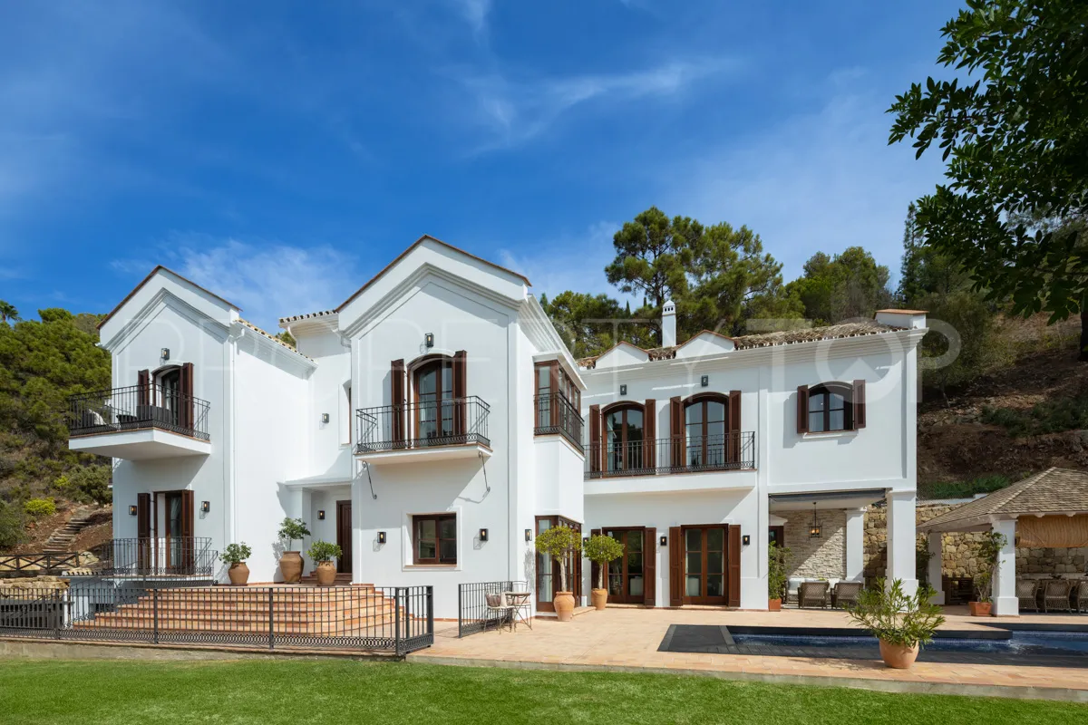 6 bedrooms El Madroñal villa for sale