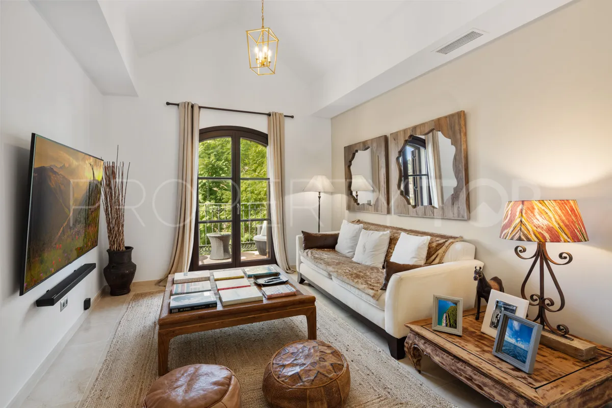 6 bedrooms El Madroñal villa for sale