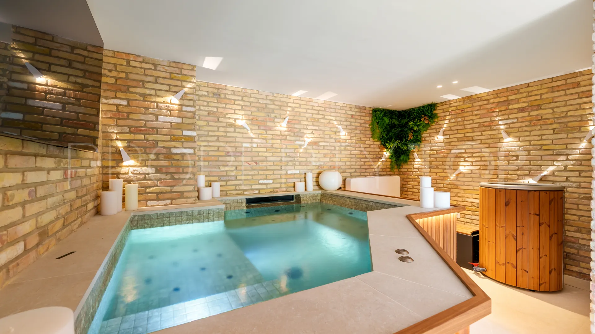 For sale 5 bedrooms villa in La Quinta