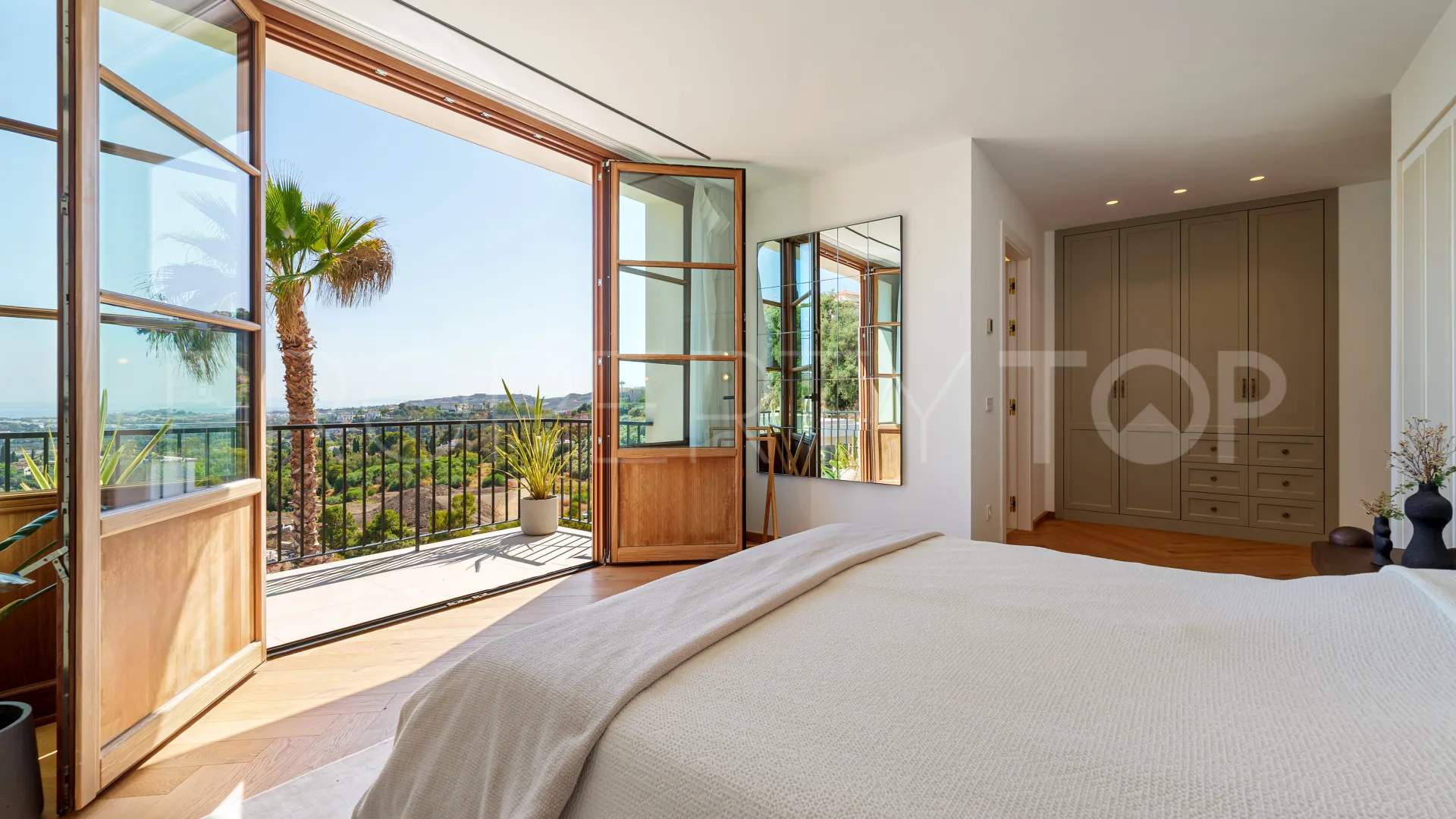 For sale 5 bedrooms villa in La Quinta