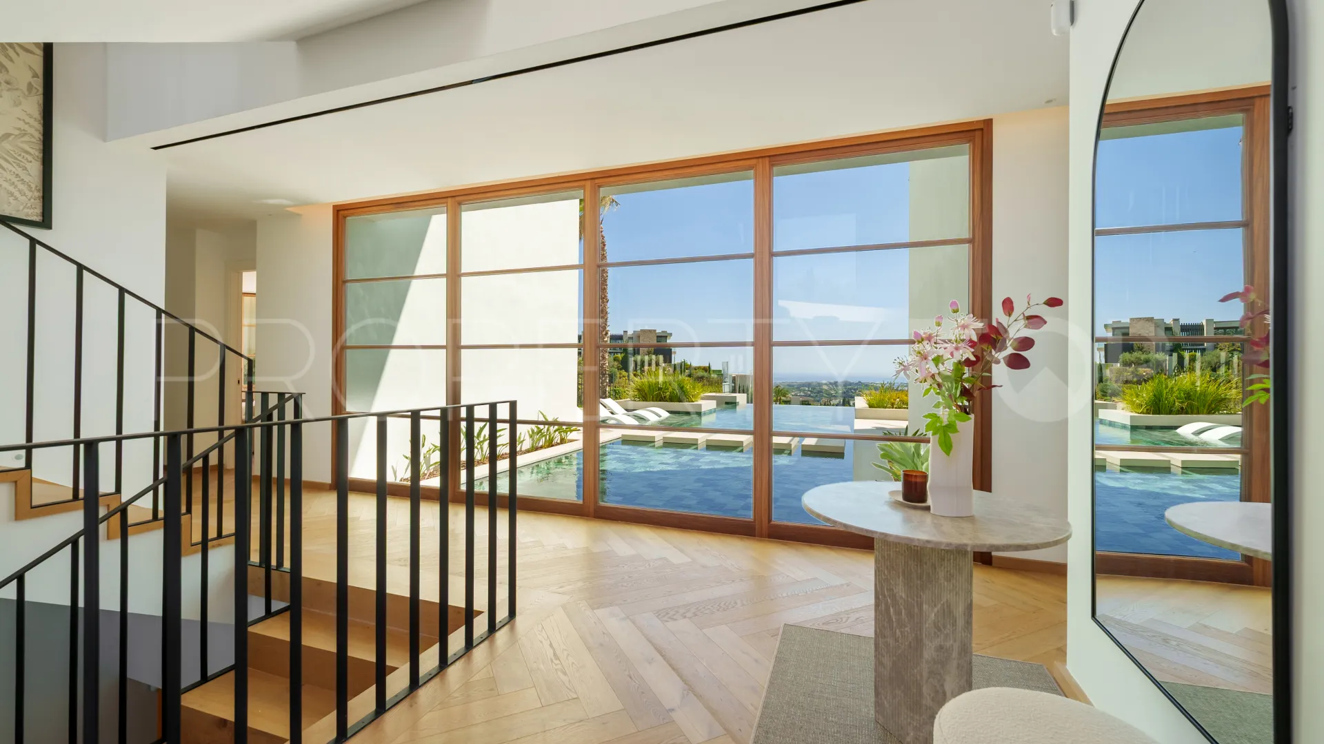 For sale 5 bedrooms villa in La Quinta
