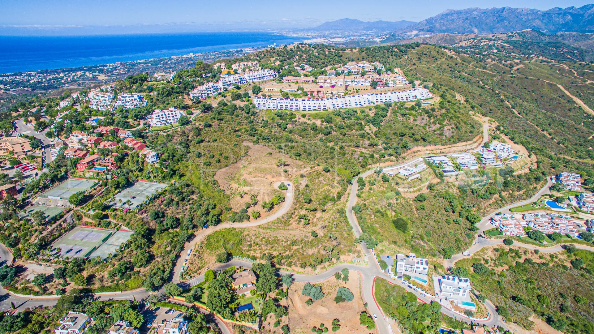 La Mairena plot for sale