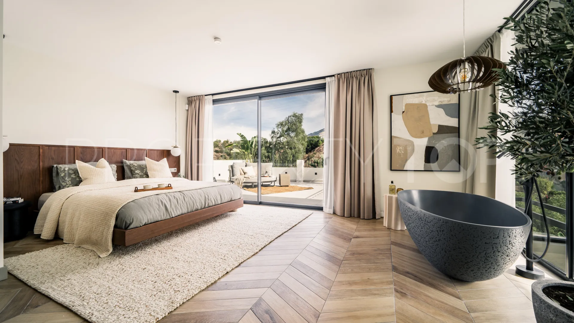 Comprar villa en Nueva Andalucia de 5 dormitorios