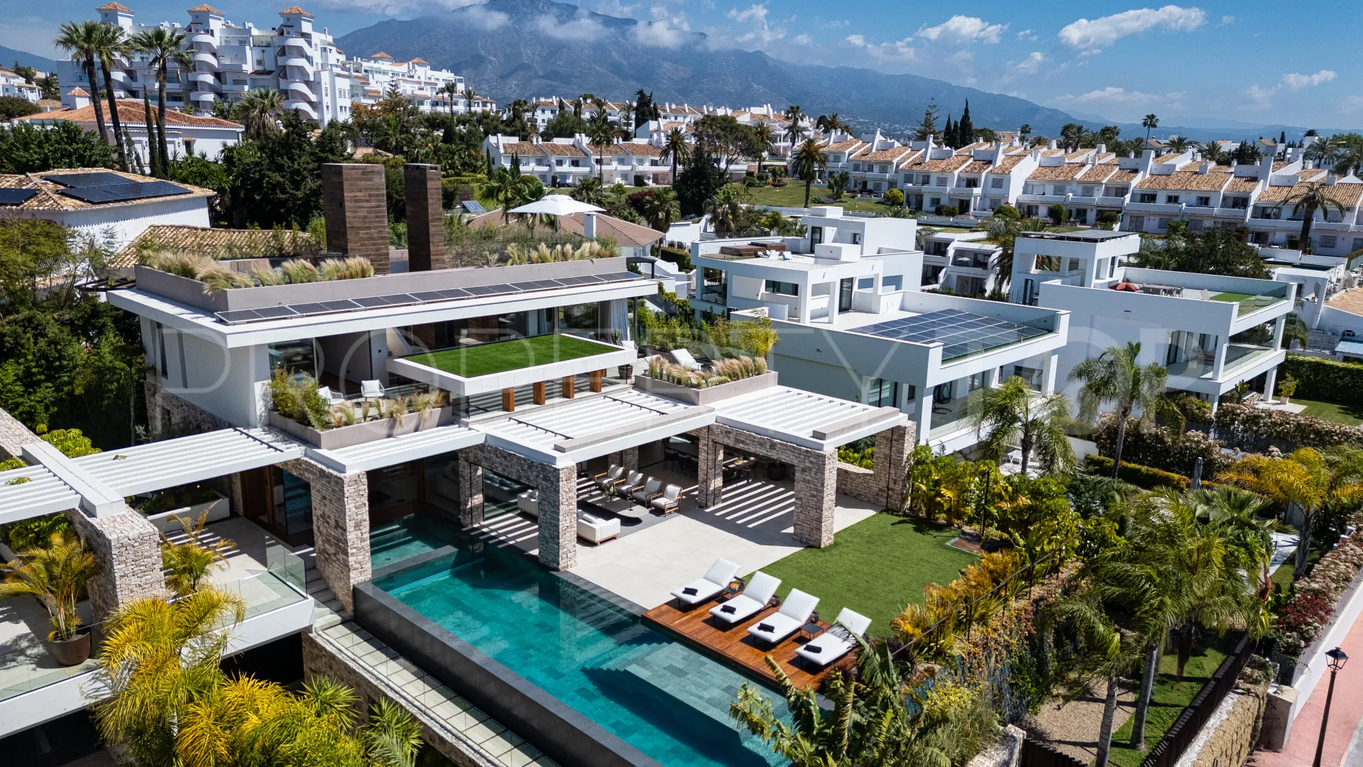 Villa en venta en Marbella - Puerto Banus