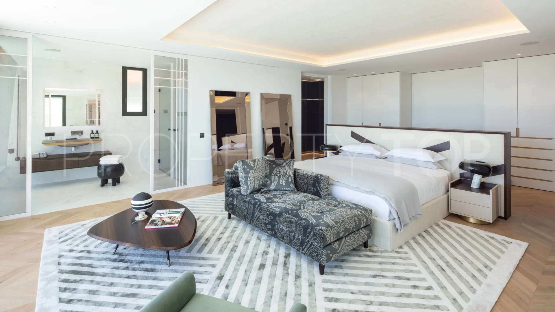 Comprar villa con 7 dormitorios en Sierra Blanca